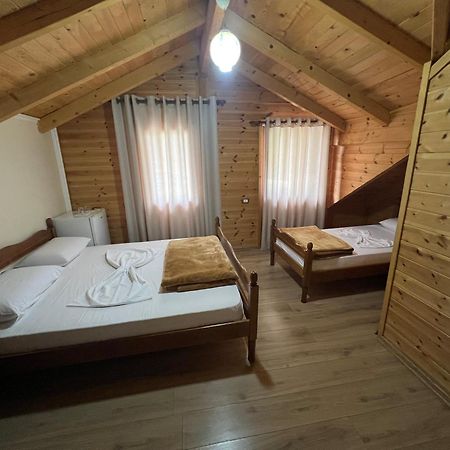 Vila Pepaj Razëm Exteriér fotografie