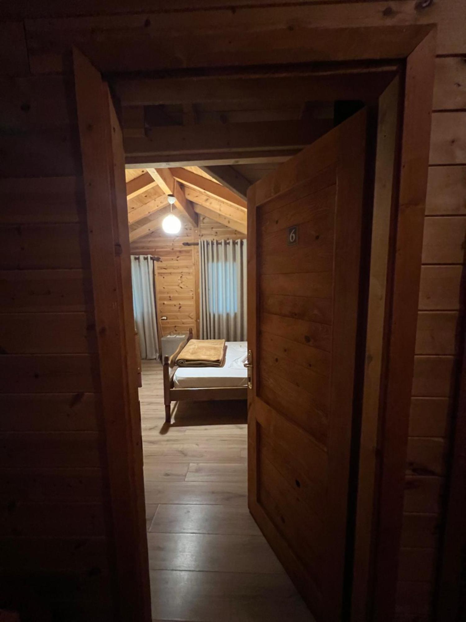 Vila Pepaj Razëm Exteriér fotografie