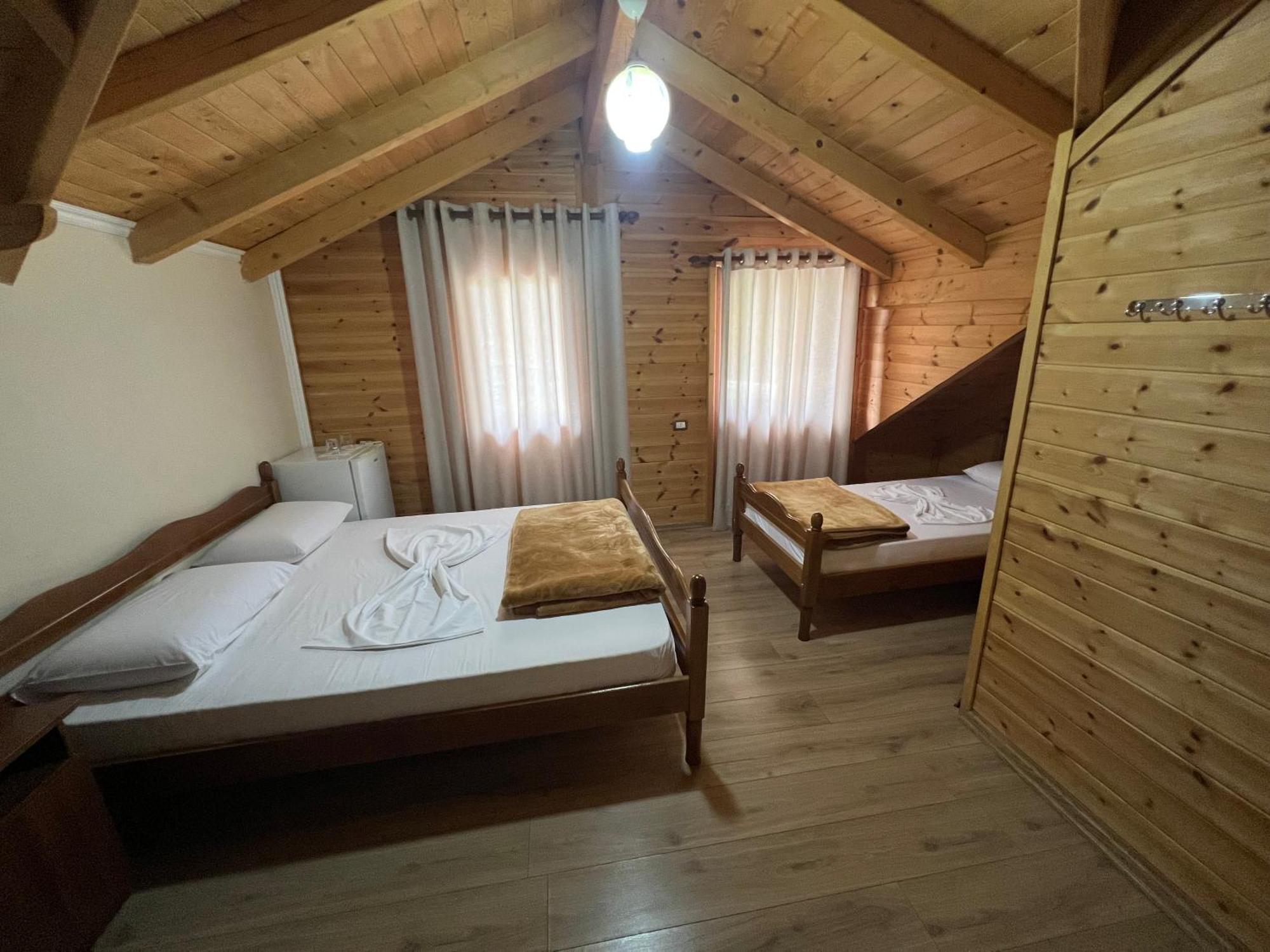 Vila Pepaj Razëm Exteriér fotografie