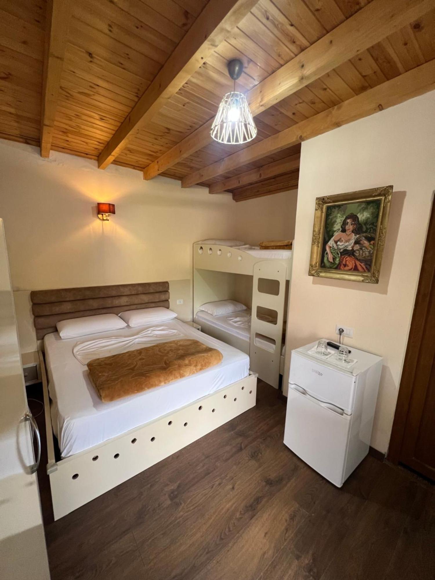 Vila Pepaj Razëm Exteriér fotografie