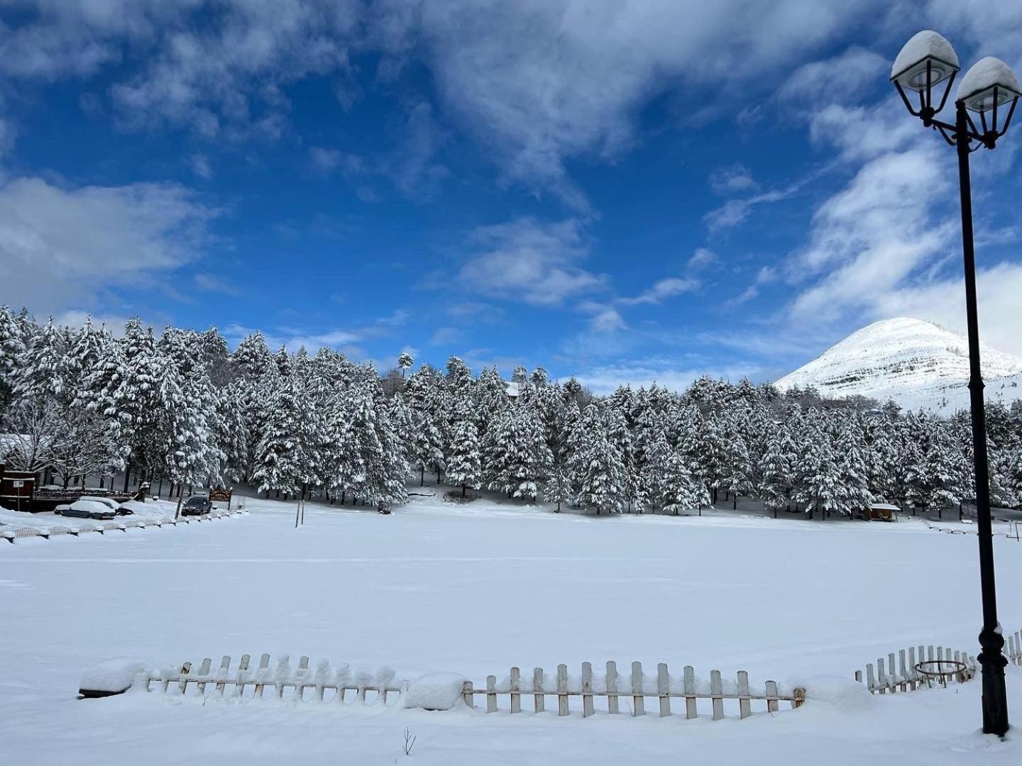 Vila Pepaj Razëm Exteriér fotografie