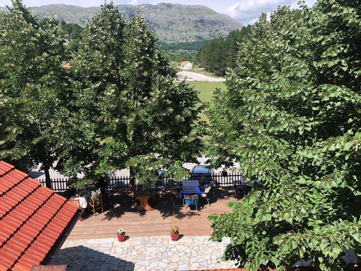 Vila Pepaj Razëm Exteriér fotografie